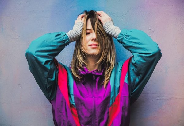 Comment intégrer des vestes en tweed dans des tenues casual ?